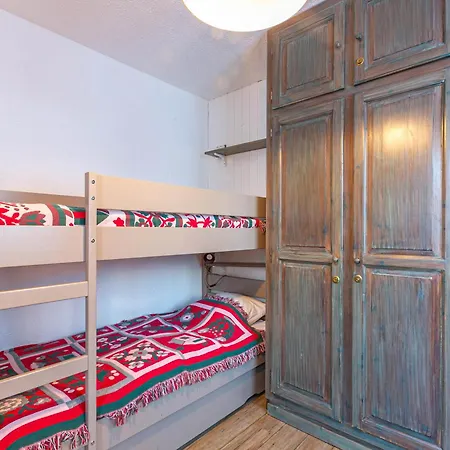 Apartment 4 Pieces Avec Balcon, Wifi Et Parking Couvert *